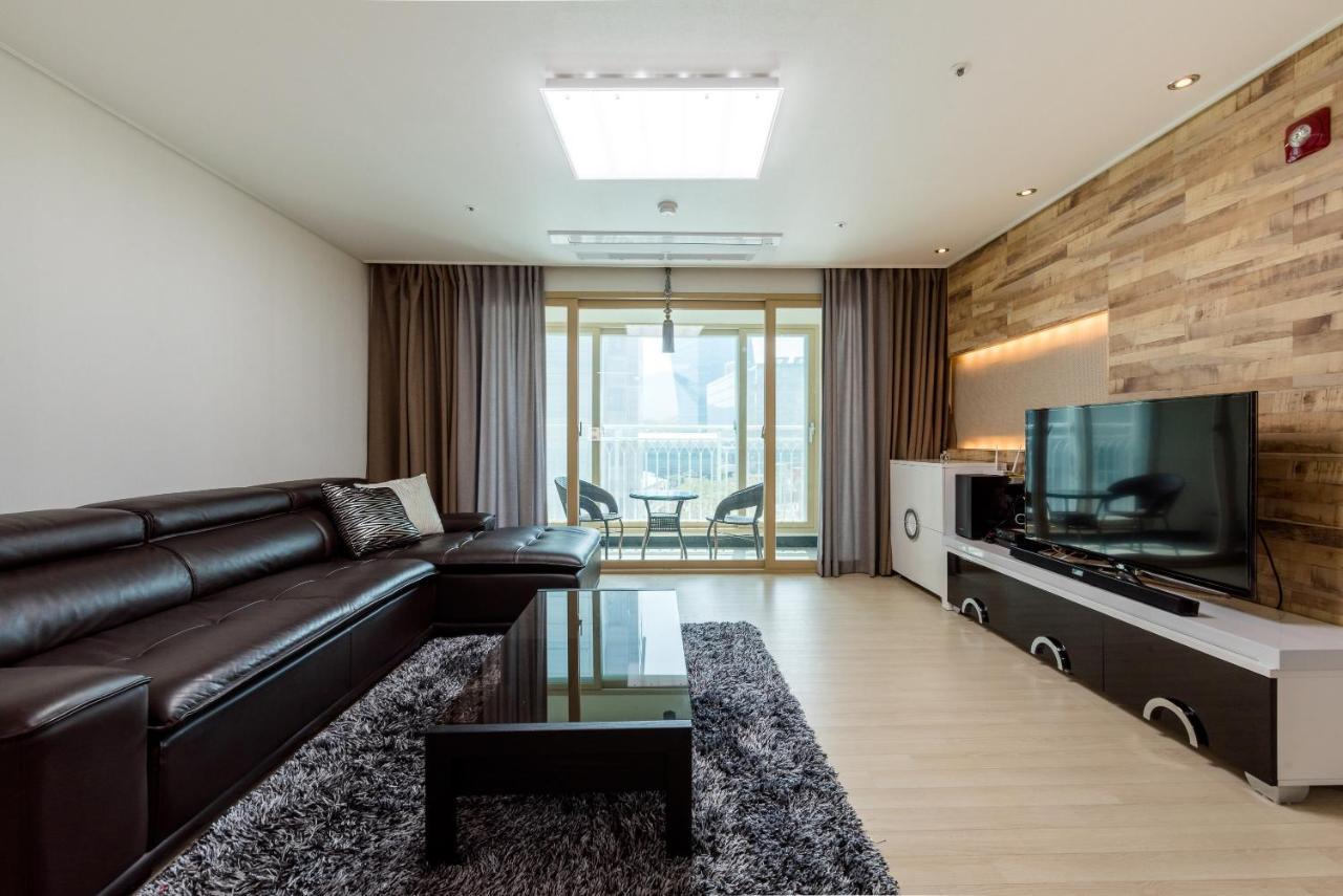 Js Residence Hotel Okpo Geoje Ngoại thất bức ảnh